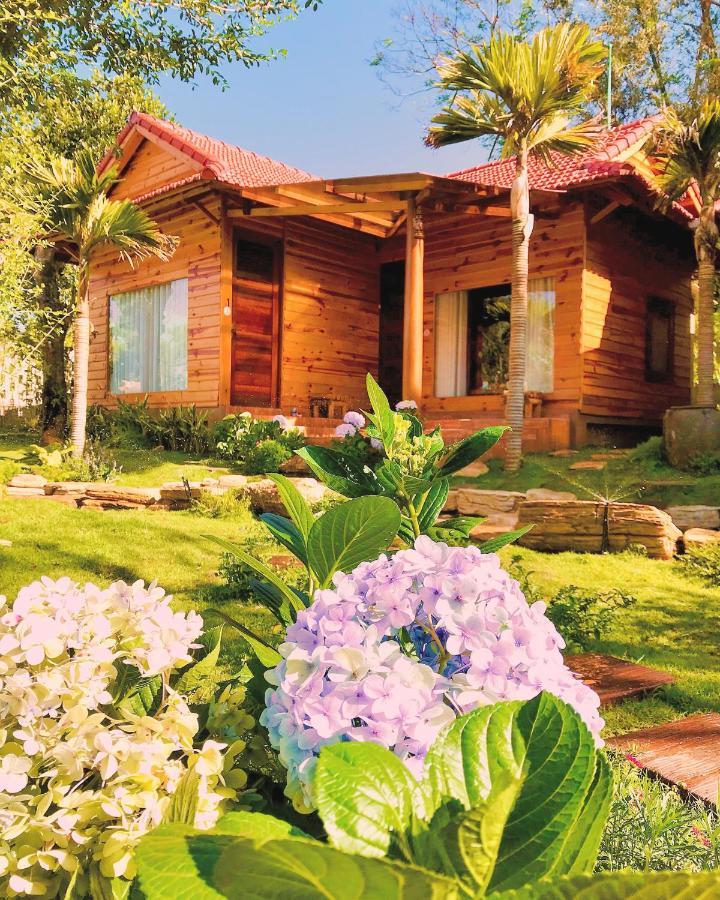 Sora Homestay Pleiku Exterior foto